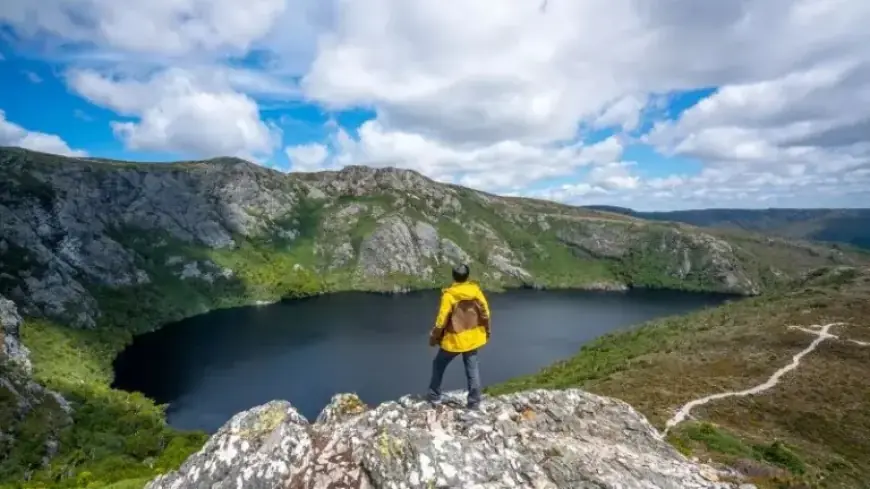 Australian Travel Site Glitch Sends Tourists to Imaginary Hot Springs