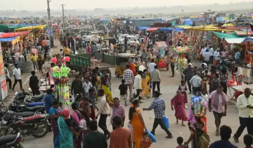 Devotees Flock to Sammakka-Saralamma Mini-Altars in Mancherial