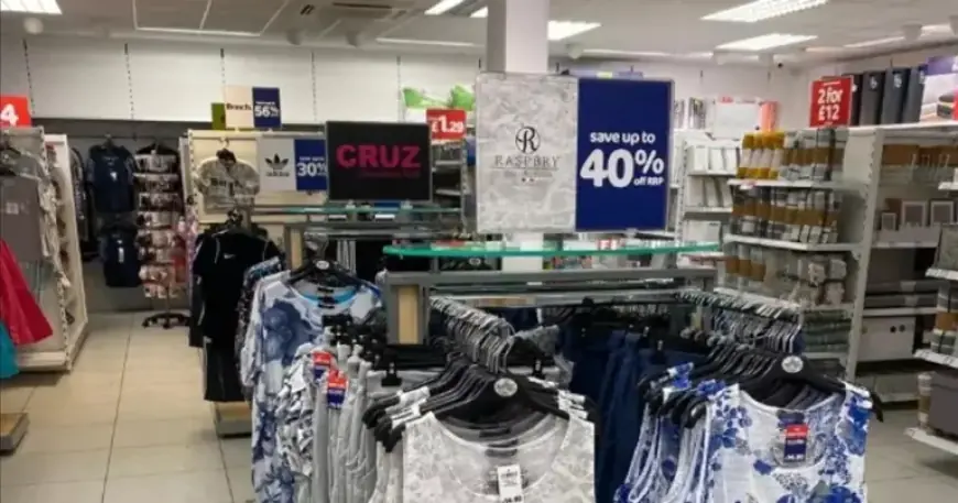 Discount Chain Faces Administration; 137 Stores at Risk – Full List Inside