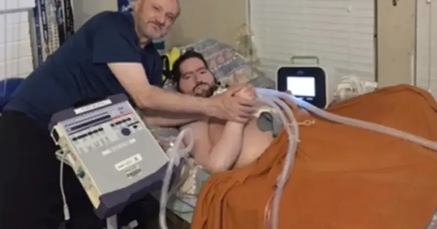 Disabled Son Dies in Hospital as Father Stays in ICE Custody