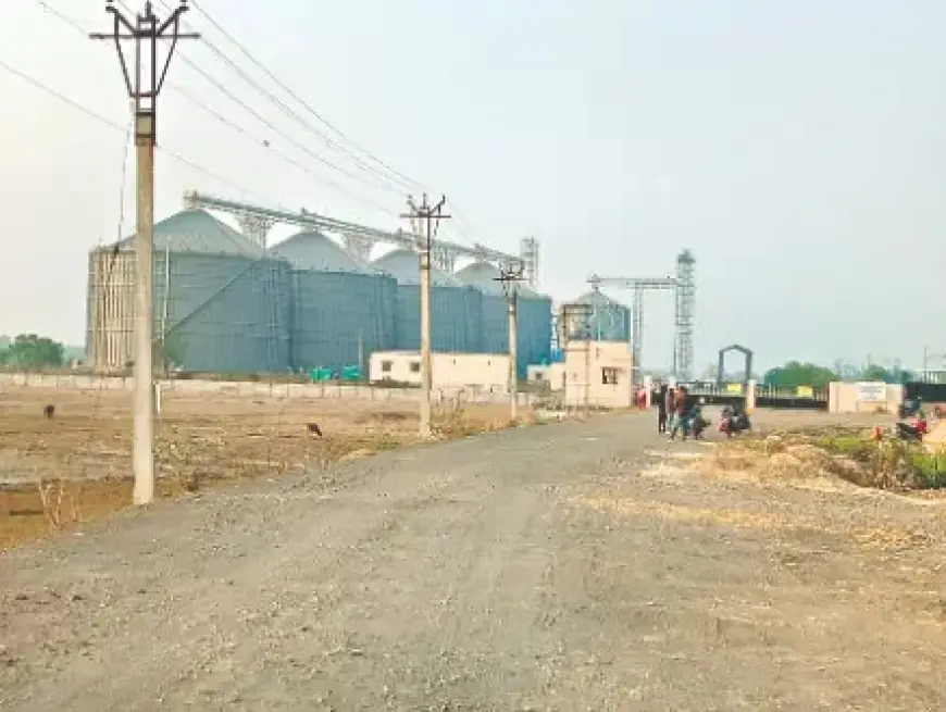 South Dinajpur Landowners Partially Open Silo Warehouse