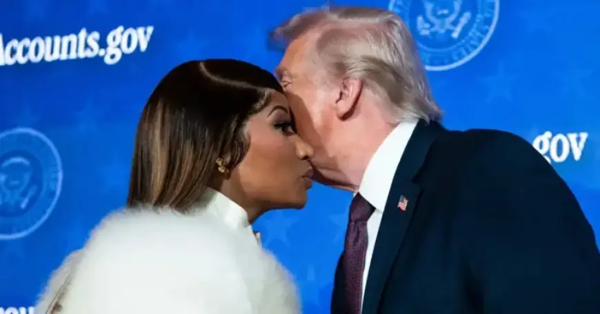 Did Trump Gift Nicki Minaj a $1 Million ‘Gold Card’ Visa?