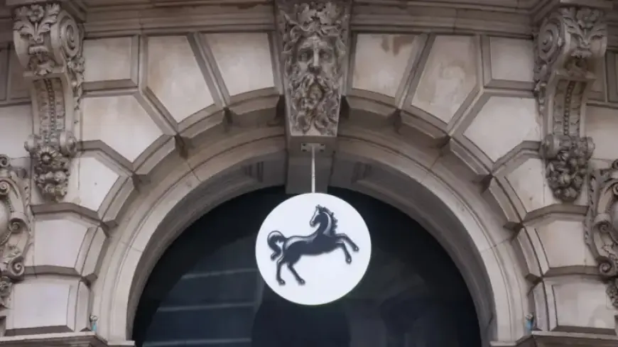 Lloyds to Distribute Billions After Surpassing Profit Forecasts