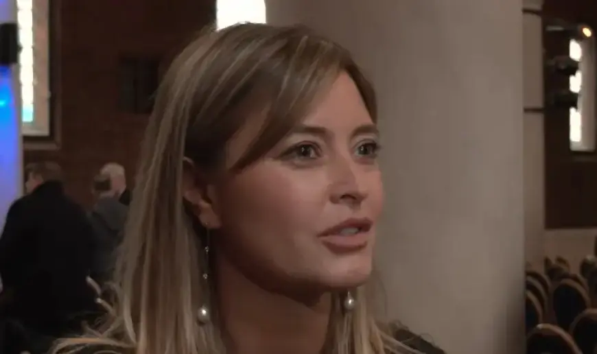 Holly Valance Criticized for Anti-Trans Song in Pauline Hanson Film