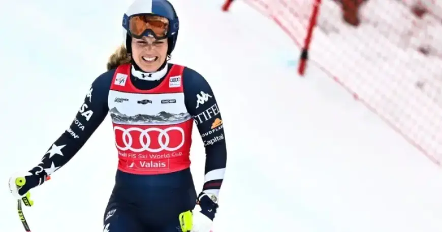 Lindsey Vonn Falls in Final Olympic Downhill Prep Race