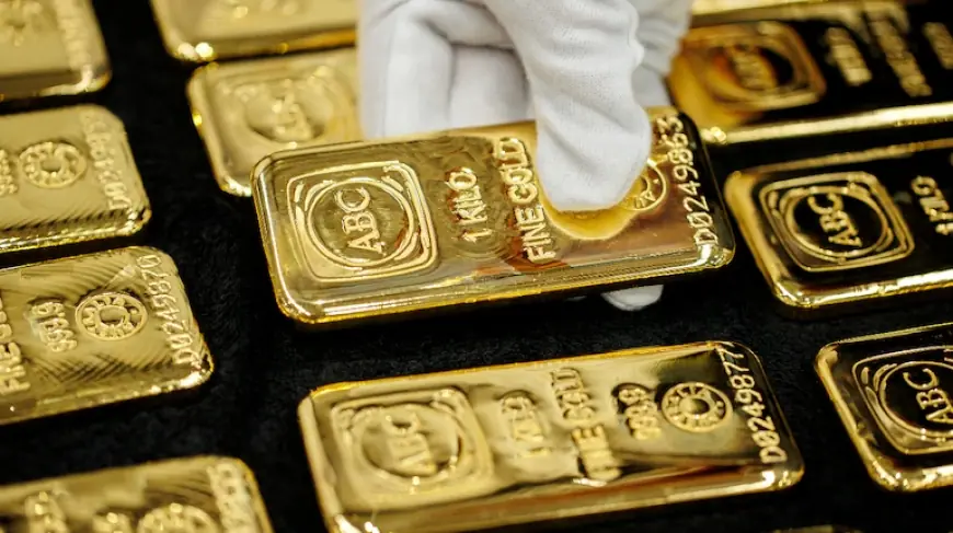 Gold price today january 30 2026 tumbles after Fed chair pick jolts markets