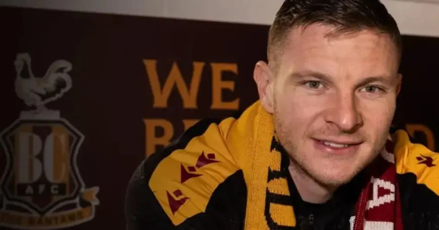 Bradford City Secures Loan for Wrexham Striker Mullin