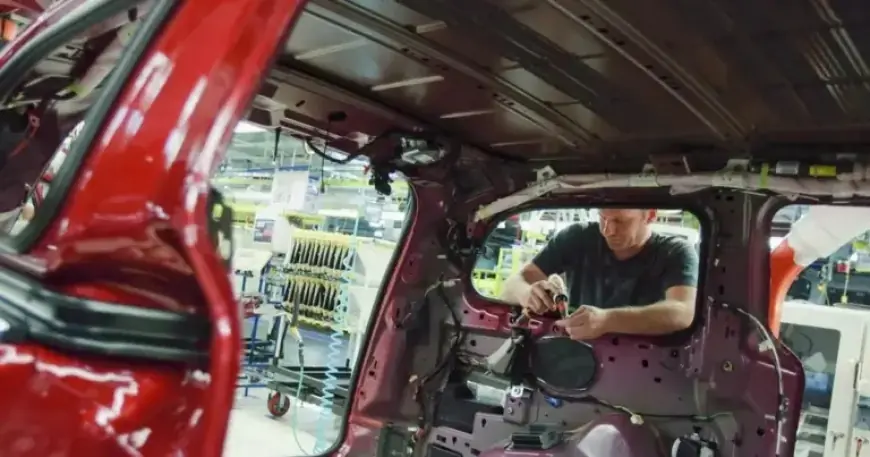 StatCan Reports Potential Q4 Contraction as November Economy Stalls