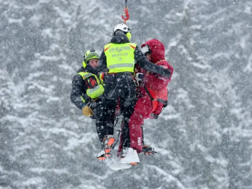 Lindsey Vonn Airlifted to Hospital After Crash at Pre-Olympic Race