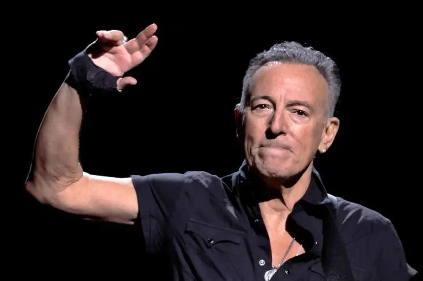 Bruce Springsteen new song “Streets of Minneapolis” debuts live with Tom Morello