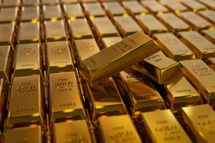 Gold price today and the outlook: weekend snapshot after a historic plunge