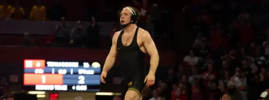 Iowa Wrestling Notebook: Minnesota Insights and Highlights