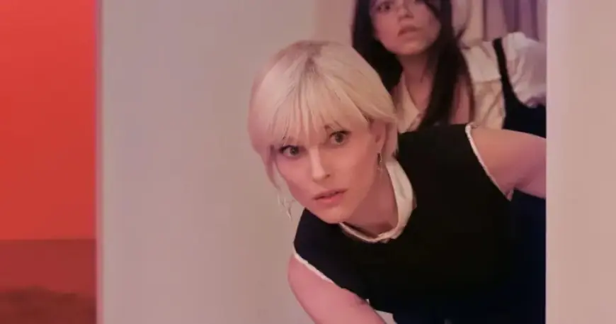 ‘The Gallerist’: A Campy Masterpiece You Can’t Miss