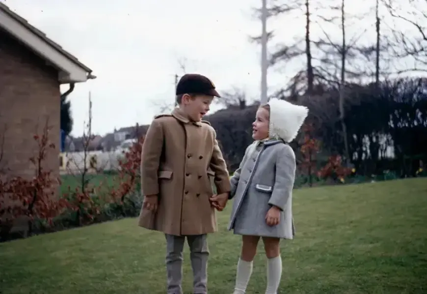 Mark Haddon Confronts Loveless Childhood in New Memoir