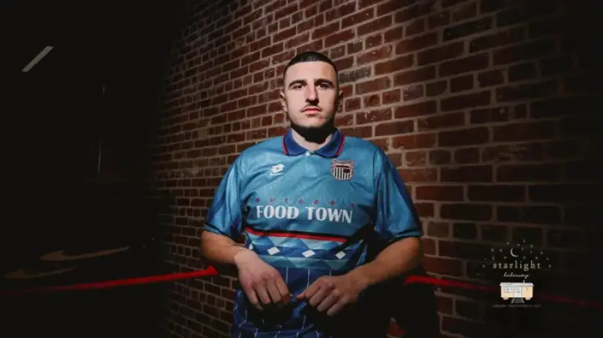 Mariners Sign Maldini Kacurri on Permanent Contract