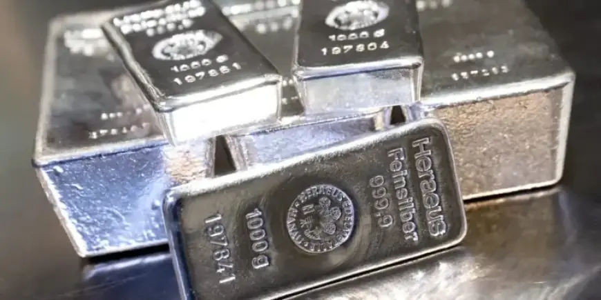 Top Expert Reveals 3 Warning Signs of a Deeper Silver Plunge