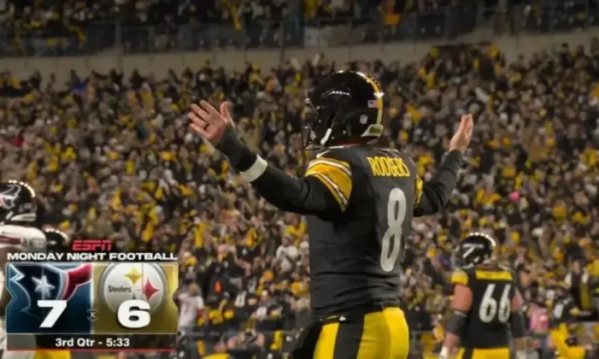 Mike McCarthy Envisions Successful Chapter with Aaron Rodgers Return