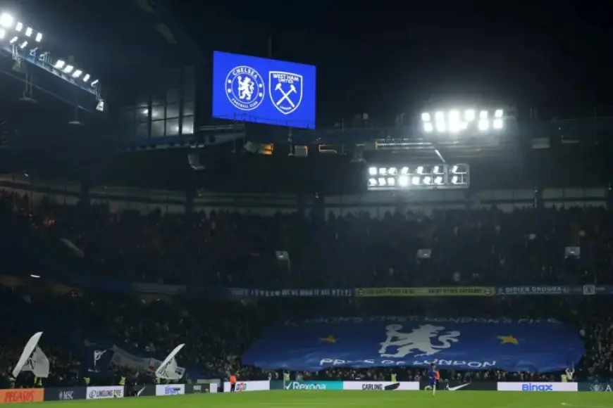 Chelsea Fans Deliver Message to Alejandro Garnacho During West Ham Match