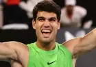 Carlos Alcaraz Overcomes Injury to Defeat Zverev in Australian Open Semi-Final