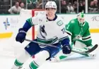Canucks’ Filip Chytil Exits Game Against Mammoth