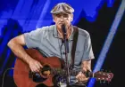 James Taylor Reveals His Top 5 Favorite Songs