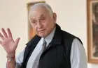 Retail mogul Les Wexner tells lawmakers he was 'conned' by Epstein