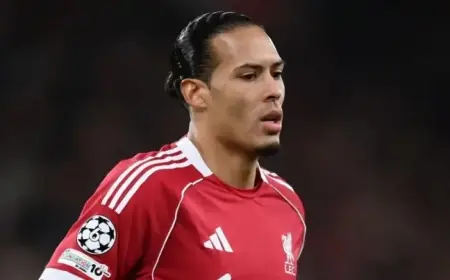 Virgil van Dijk Responds to Jamie Carragher’s Critical Liverpool Comments