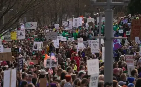 Portland Sees Thousands Rally Downtown for ‘Labor Against ICE’ Protest