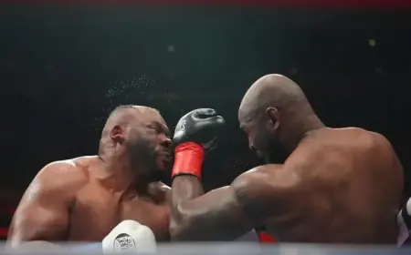 Jarrell Miller Loses Hairpiece Mid-Bout in Boxing Match