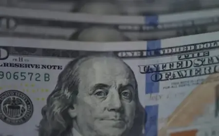 Ex-Fed President Urges Stable Dollar as U.S. Debt nears $40 Trillion