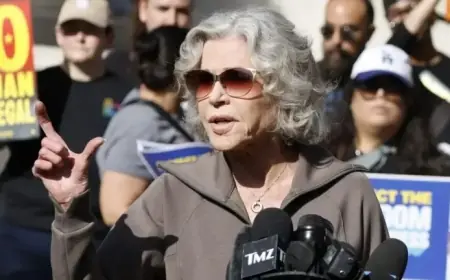 Jane Fonda Supports Don Lemon Following Arrest