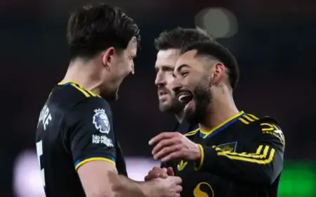 Man United Aim to Extend Winning Streak Against Fulham in European Clash