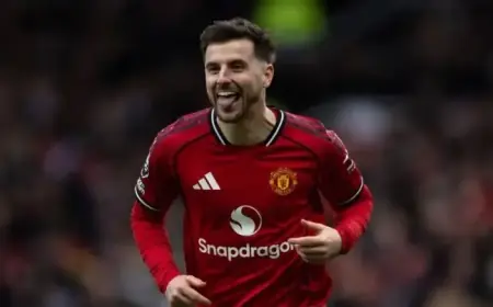 Michael Carrick Reveals Mason Mount’s Absence from Man United’s Fulham Clash