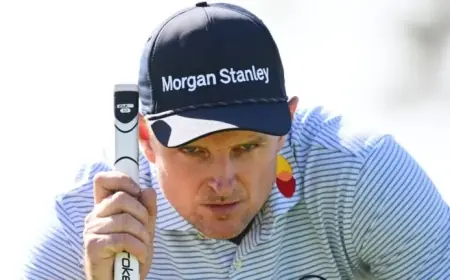 Justin Rose Eyes Record Score, Leads Farmers Insurance Open by Six Shots