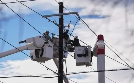 Over 180,000 Lose Power in Denver Region