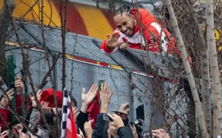 Lewis Hamilton Praises Ferrari’s ‘Winning Mentality’ After Preseason Week One