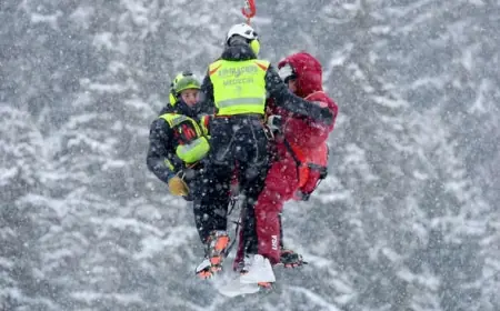 Lindsey Vonn injury update after crash leaves Olympic plans in question