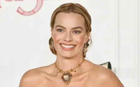 Margot Robbie Wears Jewelry Linked to Emperors and Elizabeth Taylor