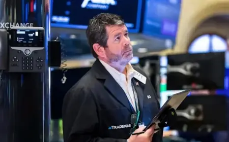 ASX Declines as Gold, Silver Miners Fall; Banks Surge