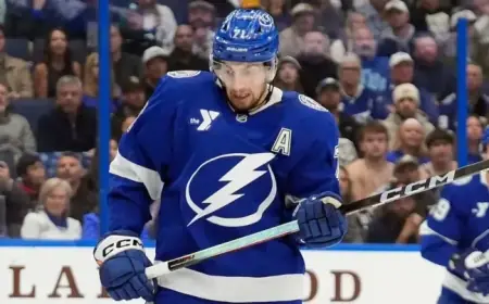 Lightning’s Cirelli Suffers Injury in Game Against Bruins