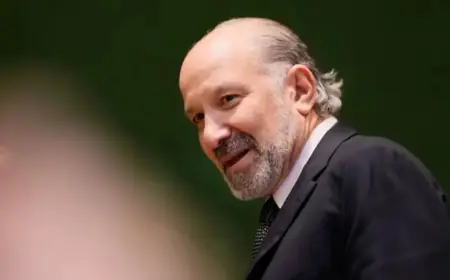 Documents Reveal U.S. Commerce Secretary Lutnick’s Epstein Island Lunch Plans