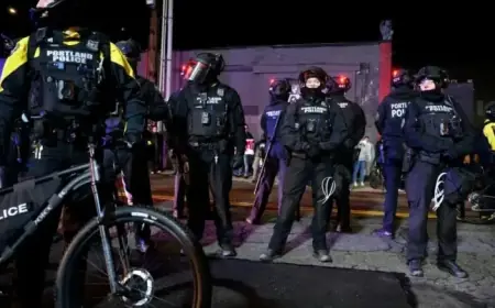 Portland Mayor Urges ICE Exit After Federal Agents Tear Gas Protesters