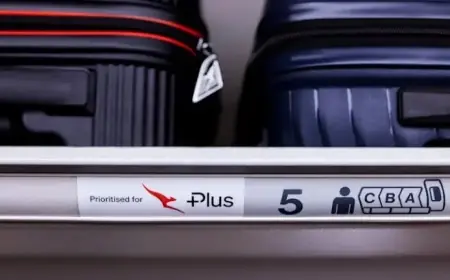 Qantas Prioritizes Overhead Bin Access for Premium Economy Passengers