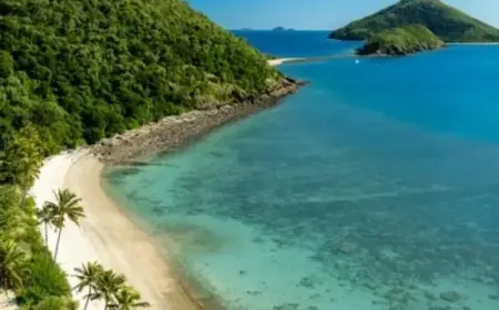 Whitsundays’ Boom Leaves Neighboring Island Abandoned