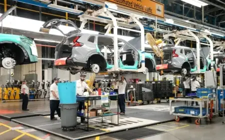 Japanese Automakers Bolster Canadian Presence Amid U.S. Ontario Retraction