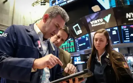 Commodities Slump Shakes Markets; Wall St Anticipates Weak Open