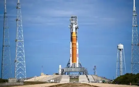 NASA Fuels Rocket in Key Test for Historic Moon Mission Launch