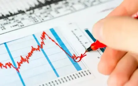 Palantir Technologies’ Stock Sits 27% Below Peak: A Future Outlook