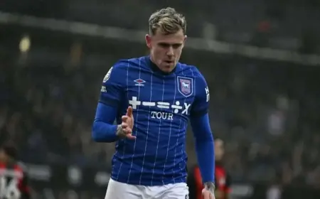 Attacker May Stay at Town Beyond Transfer Deadline