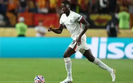 Mamadou Sarr Leaves Strasbourg to Rejoin Chelsea Officially